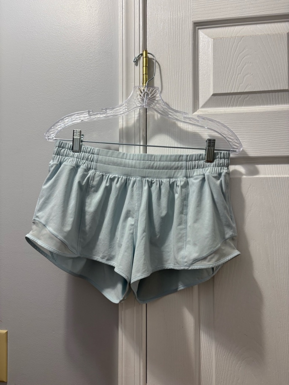 Lululemon Hottie Hot Shorts 2.5” Inseam Size 10